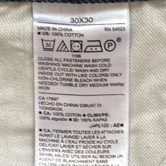 Old Navy Medium Wash Slim Fit Jeans Size 30 - Picture 6 of 7